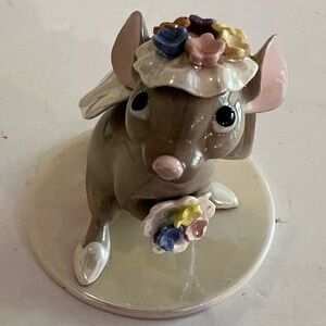 Hagen Renaker Specialty Mouse Bride